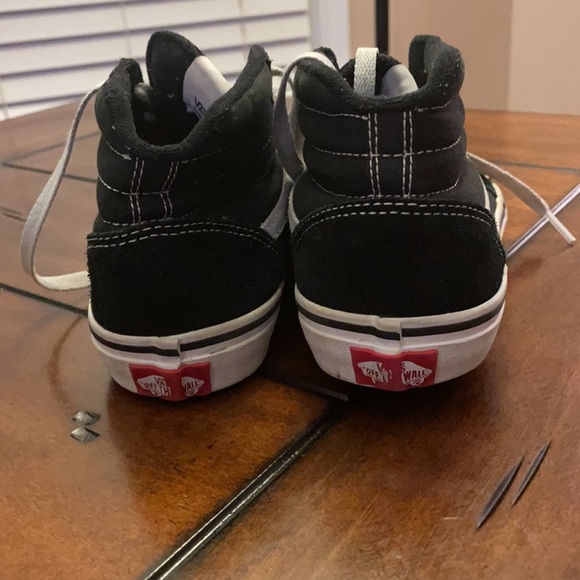 VANS “Off the Wall” size 3 - Picture 4 of 5